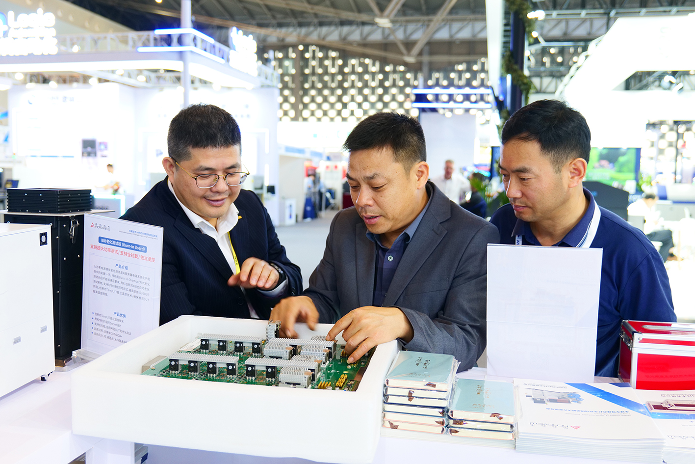 昂科闪耀NEPCON CHINA2025 定义芯片烧录与测试新标杆